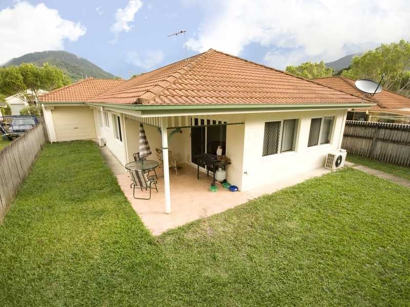 8 Opaline Close, Brinsmead QLD 4870