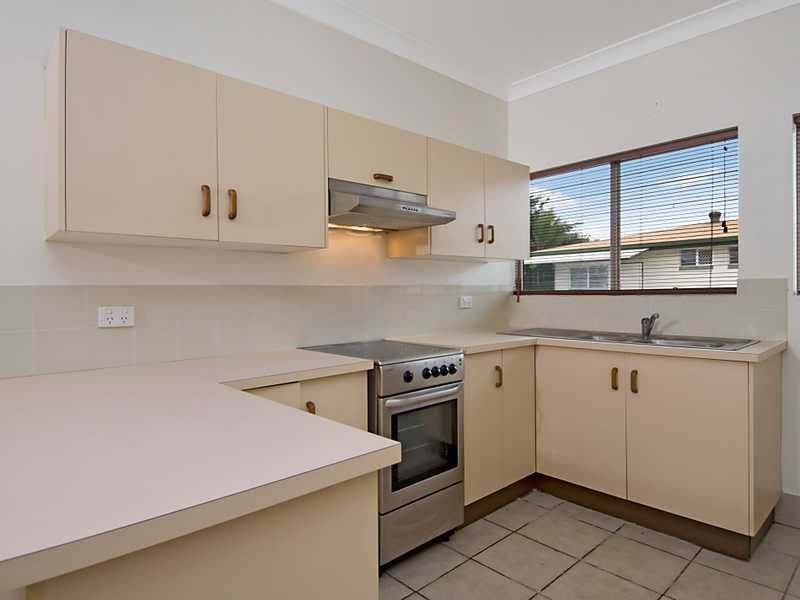 8/21 Creedy Street, Westcourt QLD 4870