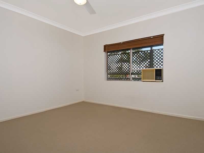 8/21 Creedy Street, Westcourt QLD 4870