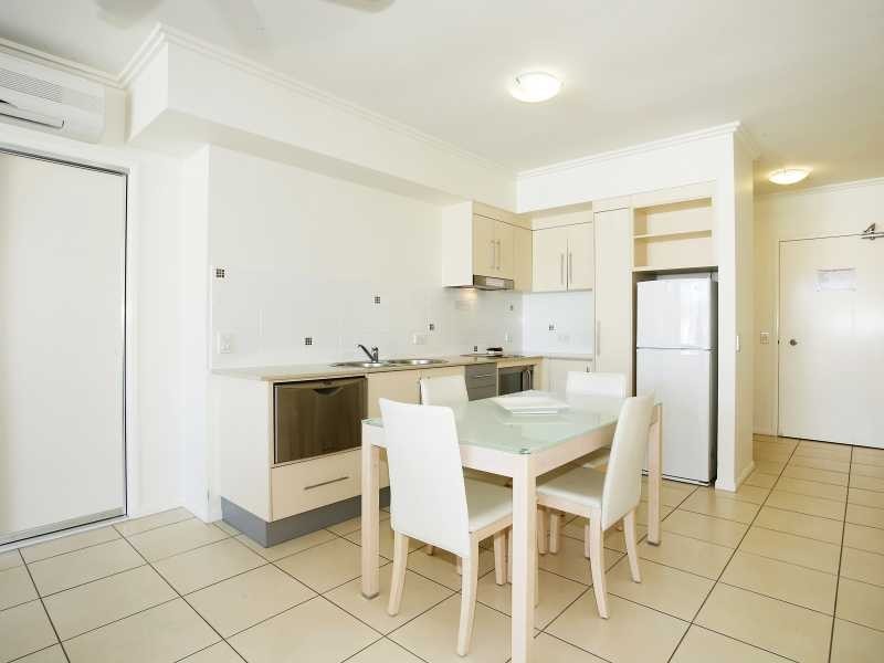 601/6 Lake Street, Cairns City QLD 4870