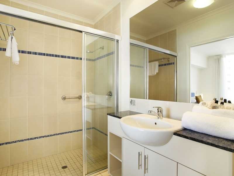 601/6 Lake Street, Cairns City QLD 4870