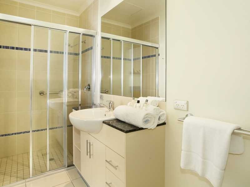 601/6 Lake Street, Cairns City QLD 4870