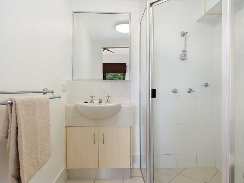 9/6 James Street, Cairns North QLD 4870