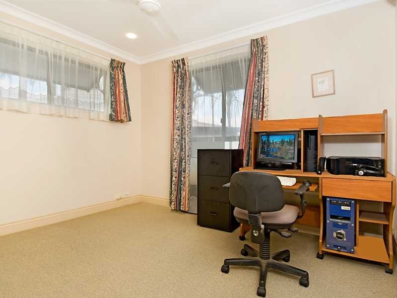 147/72 Kowinka Street, White Rock QLD 4868