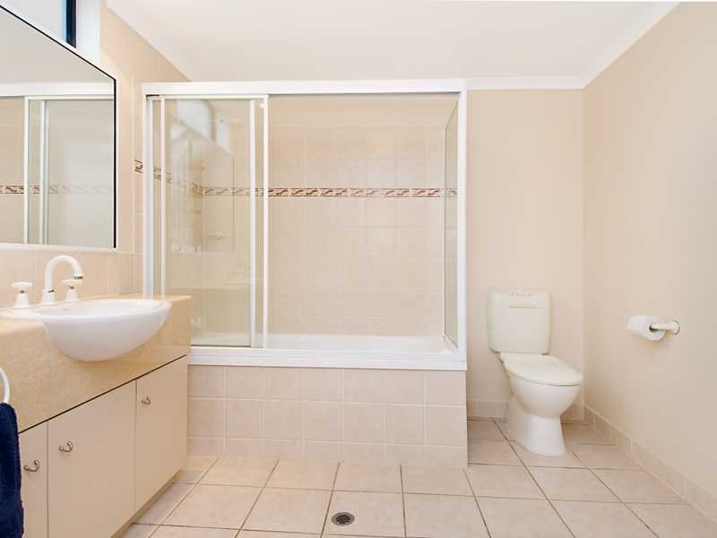 147/72 Kowinka Street, White Rock QLD 4868