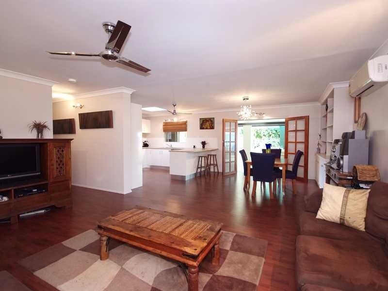 8 Melaleuca Street, Cairns QLD 4870