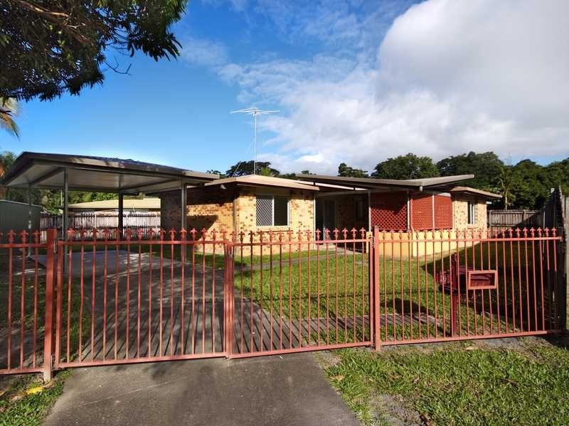 10 Craig Street, Mooroobool QLD 4870