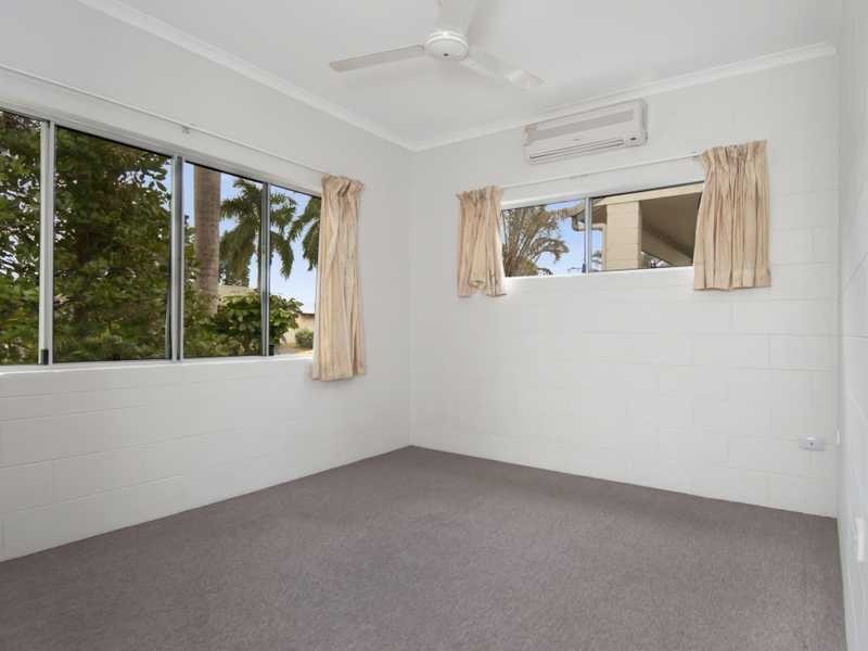 21 Bee Close, Bentley Park QLD 4869