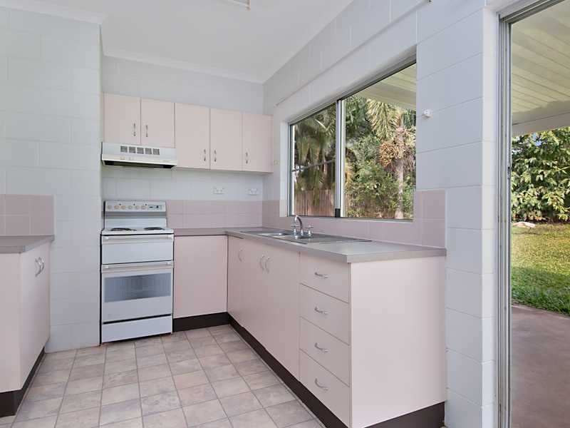 21 Bee Close, Bentley Park QLD 4869