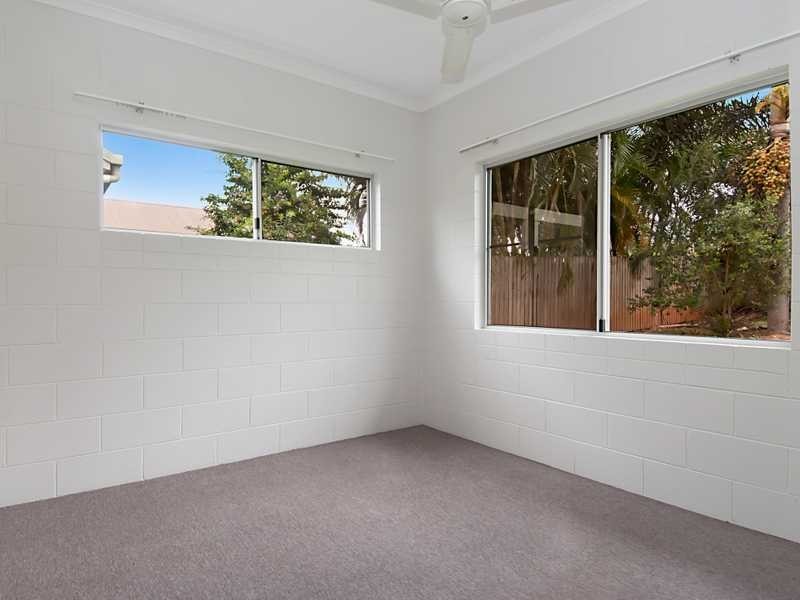 21 Bee Close, Bentley Park QLD 4869