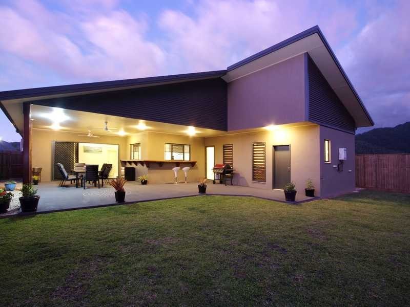 16 Botany Ave, Redlynch QLD 4870