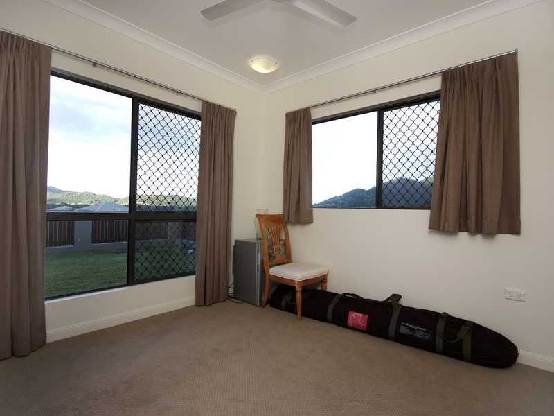 16 Botany Ave, Redlynch QLD 4870