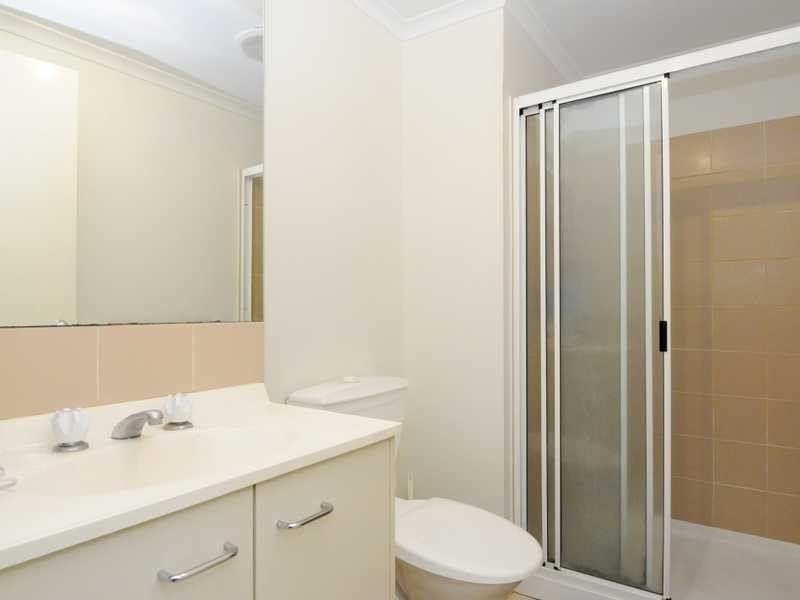 5/62 Digger Street, Cairns North QLD 4870