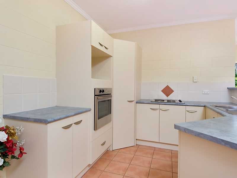 5 Connemara Close, Trinity Beach QLD 4879