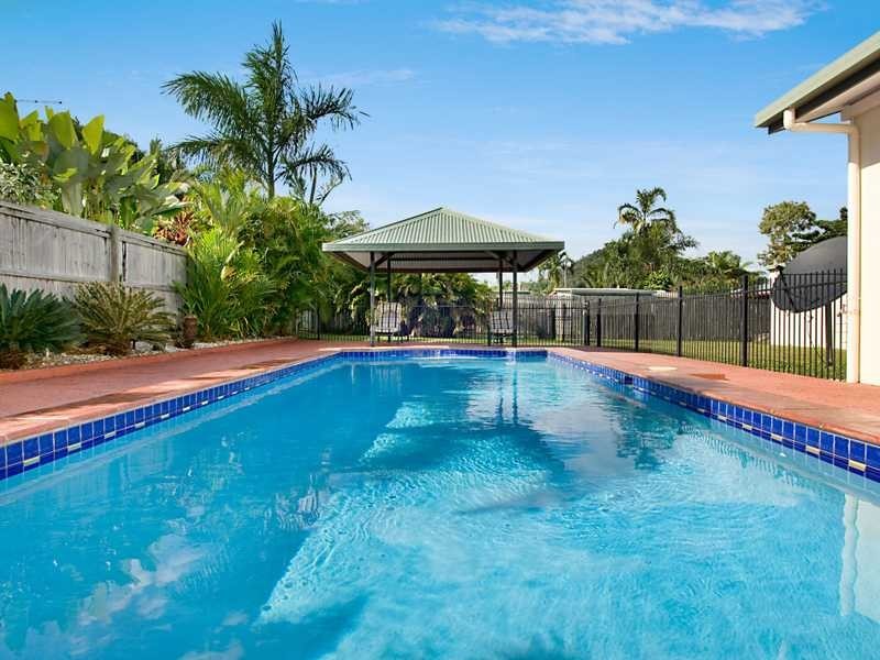5 Connemara Close, Trinity Beach QLD 4879
