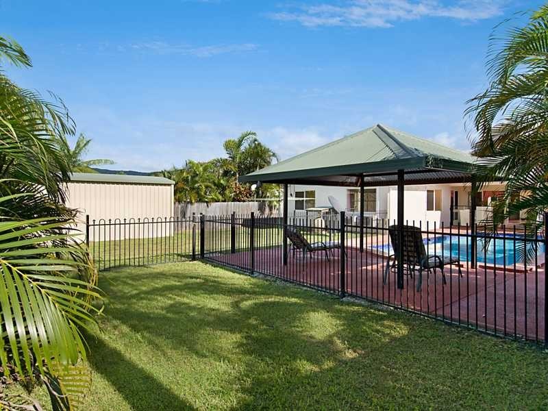 5 Connemara Close, Trinity Beach QLD 4879