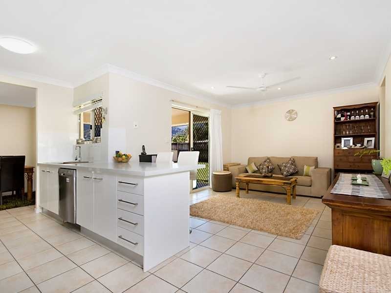 5 Willie Ming Close, Redlynch QLD 4870