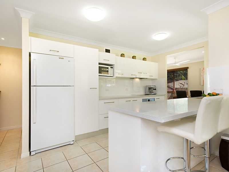5 Willie Ming Close, Redlynch QLD 4870