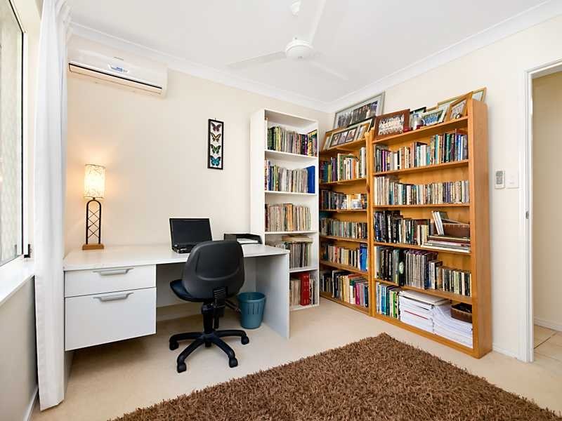 5 Willie Ming Close, Redlynch QLD 4870