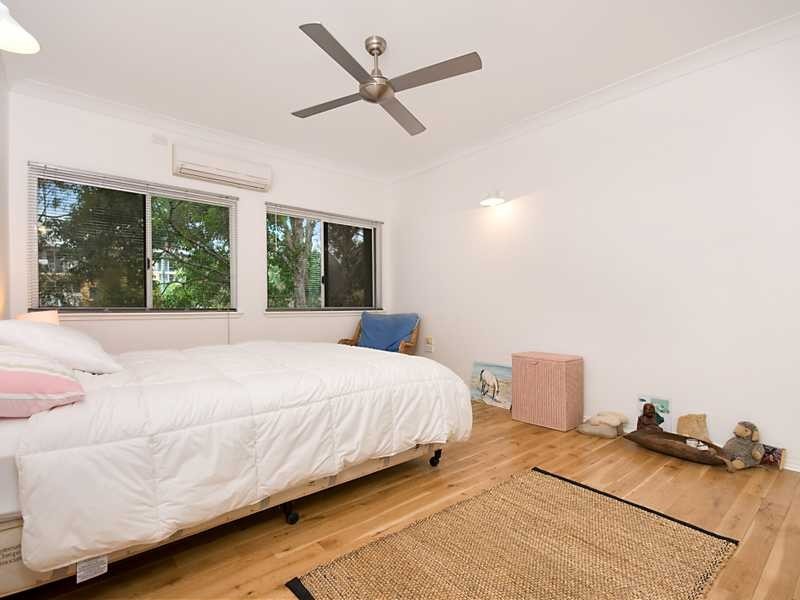 17 Digger Street, Cairns North QLD 4870