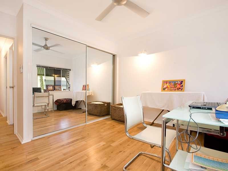 17 Digger Street, Cairns North QLD 4870
