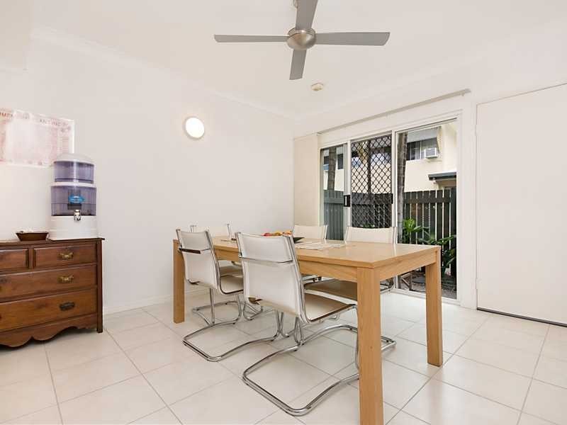 17 Digger Street, Cairns North QLD 4870