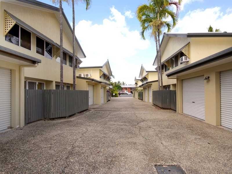 17 Digger Street, Cairns North QLD 4870