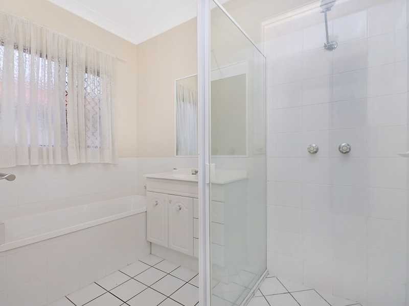 14 Opaline Close, Brinsmead QLD 4870