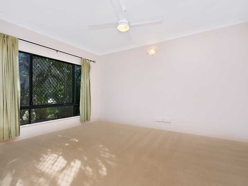 14 Opaline Close, Brinsmead QLD 4870