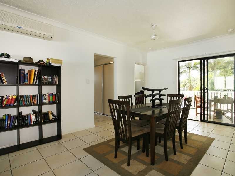 27/44 Pease Street, Cairns QLD 4870