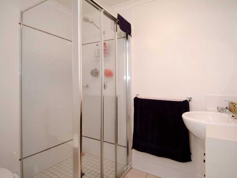 27/44 Pease Street, Cairns QLD 4870