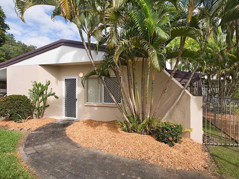 7-9 Nesbit St, Whitfield QLD 4870