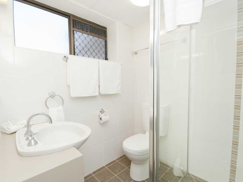 6/249 Esplanade, Cairns North QLD 4870