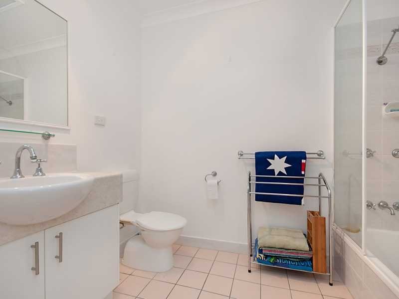 2/179 Kamerunga Road, Freshwater QLD 4870