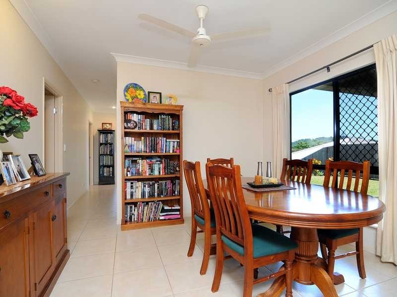 4 Five Span Close, Brinsmead QLD 4870