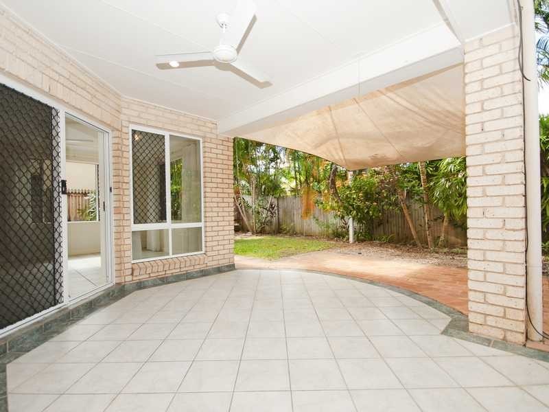7 Sherwood Close, Brinsmead QLD 4870