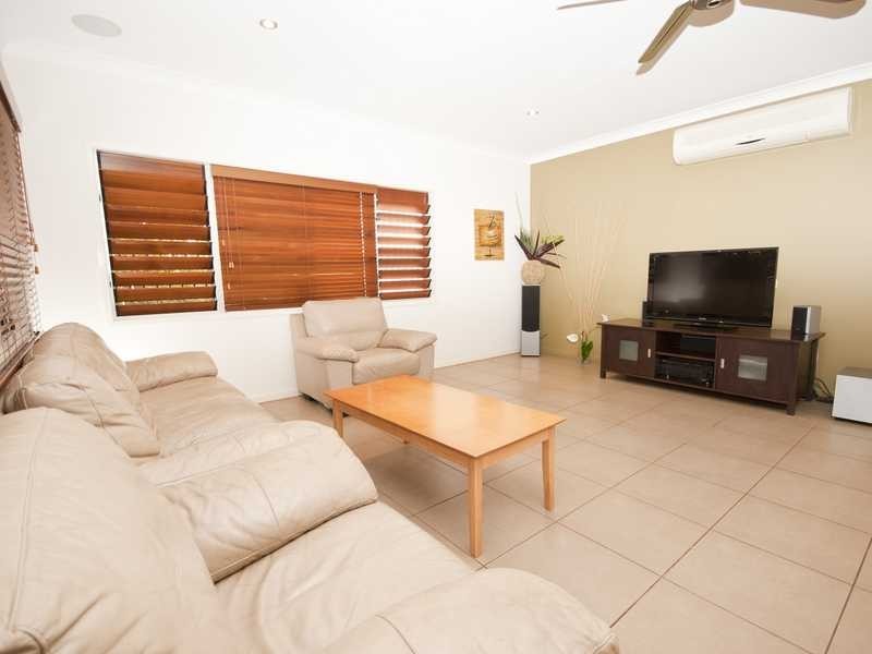 12 Smoko Close, Brinsmead QLD 4870