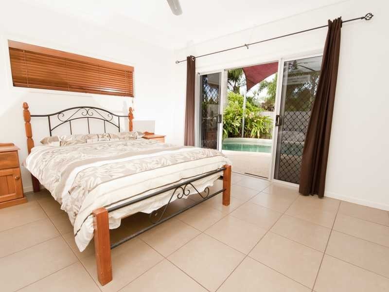 12 Smoko Close, Brinsmead QLD 4870