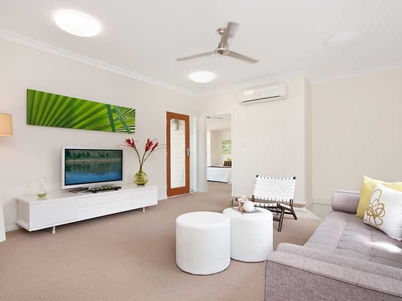 37 Law Street, Cairns North QLD 4870