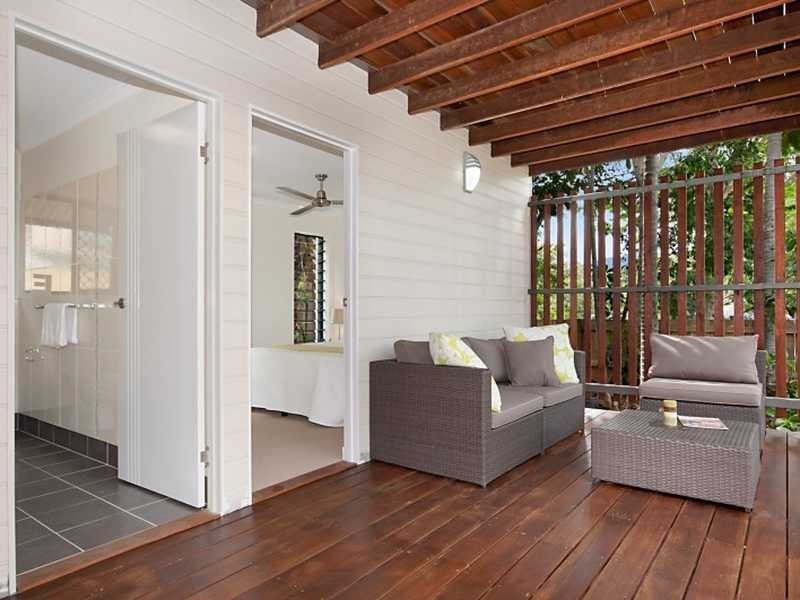37 Law Street, Cairns North QLD 4870