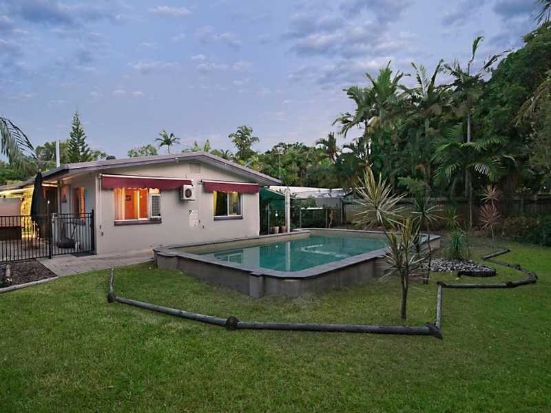 7 Cassava Street, Holloways Beach QLD 4878