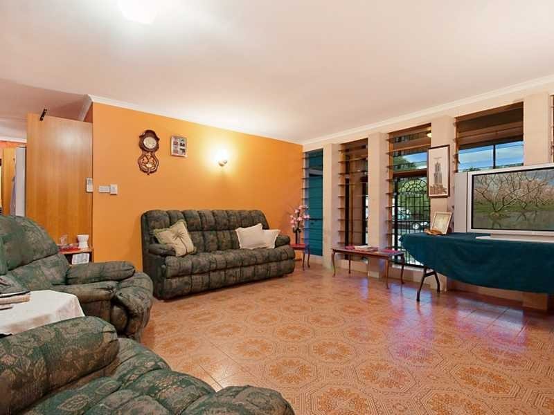 7 Cassava Street, Holloways Beach QLD 4878