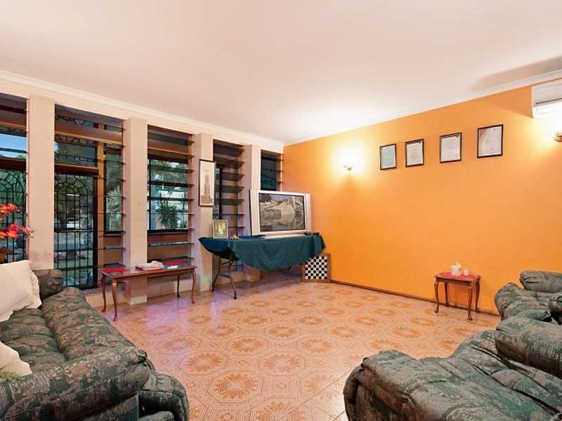 7 Cassava Street, Holloways Beach QLD 4878