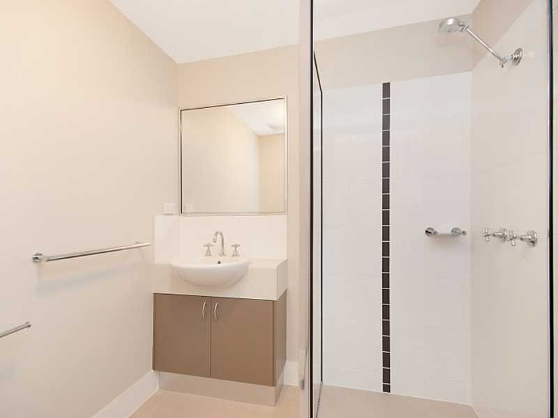 118/335 Lake Street, Cairns North QLD 4870
