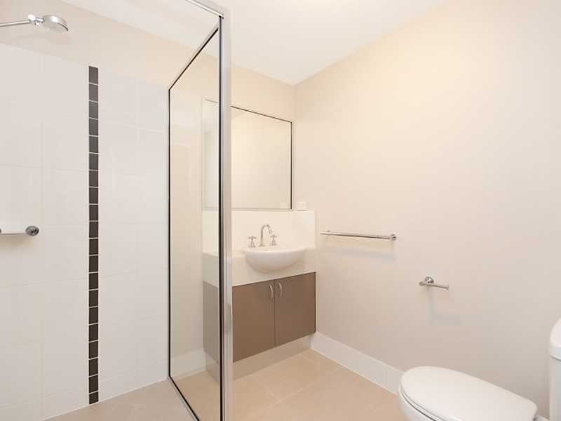 118/335 Lake Street, Cairns North QLD 4870