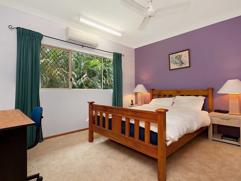 2/82-84 Old Smithfield Road, Freshwater QLD 4870