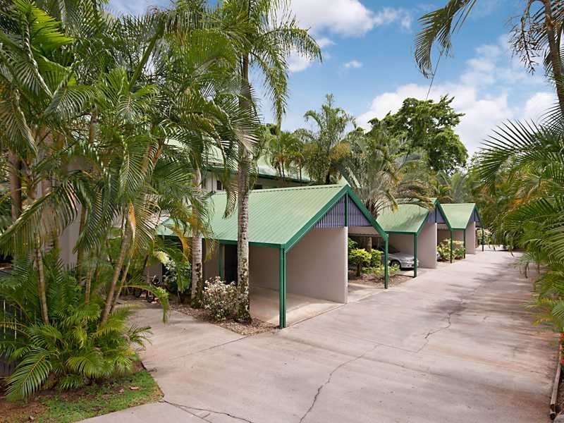2/82-84 Old Smithfield Road, Freshwater QLD 4870