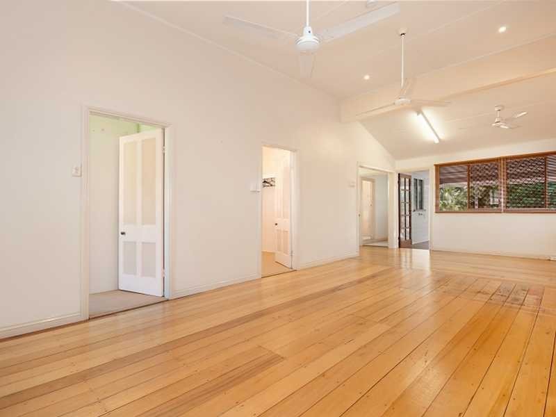 25 Pembroke Street, Parramatta Park QLD 4870