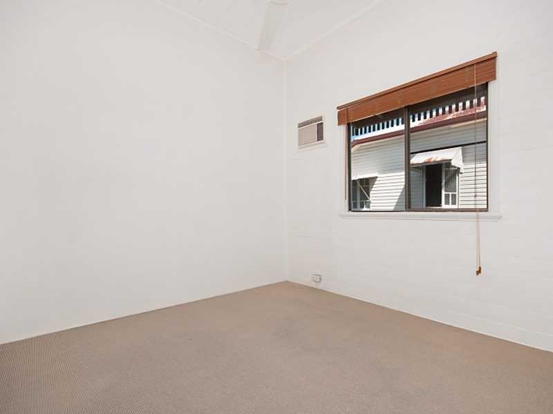 25 Pembroke Street, Parramatta Park QLD 4870