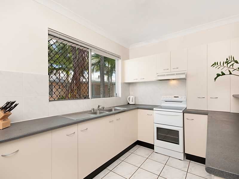 4/16 Springfield Crescent, Manoora QLD 4870